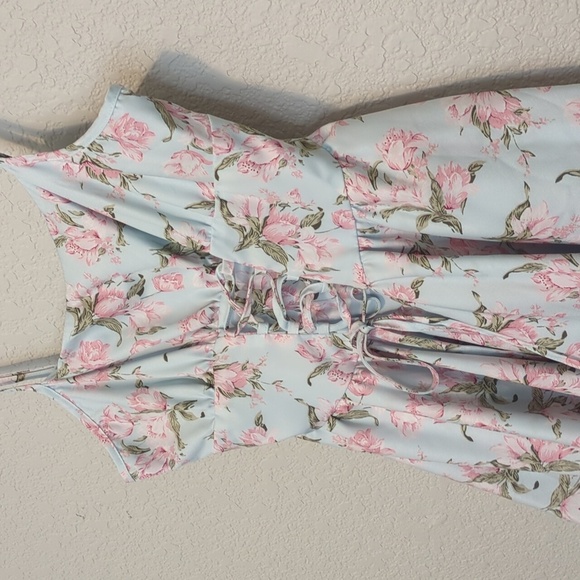 Shein MOD light blue pink ditsy floral lace up strapless mini dress - Picture 5 of 12